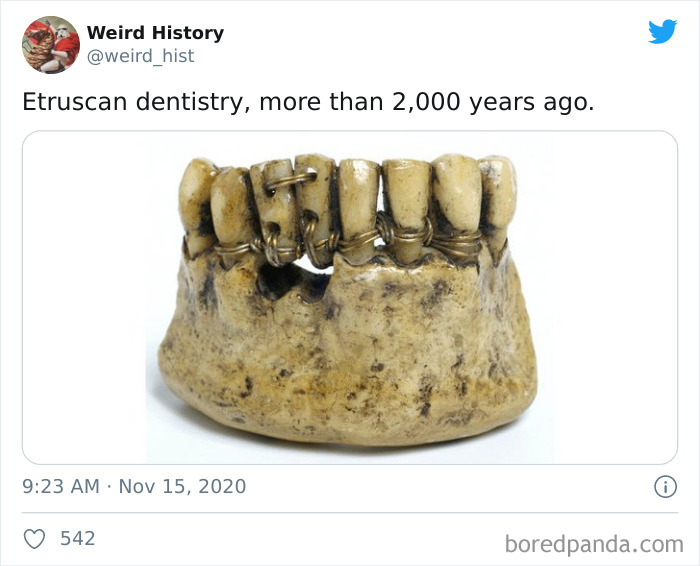 Weird-History-Twitter