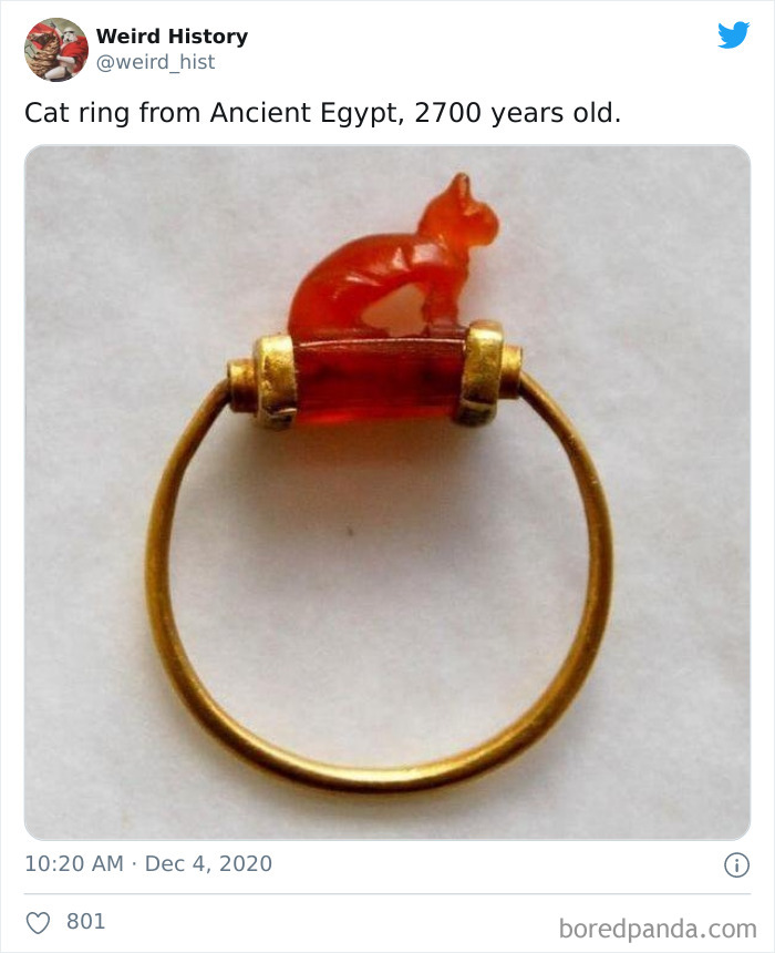 Weird-History-Twitter
