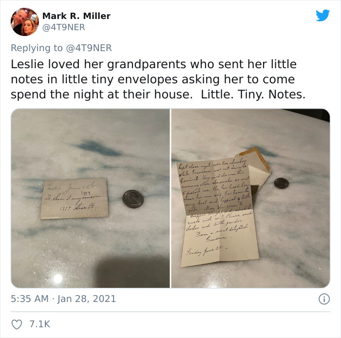 Guy Posts A 100 Y.O. Photograph That Reveals The History Of A Lesbian Relationship In His Family