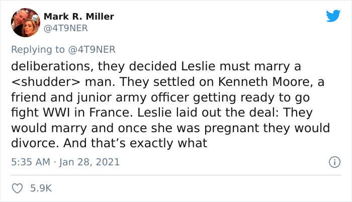 Guy Posts A 100 Y.O. Photograph That Reveals The History Of A Lesbian Relationship In His Family