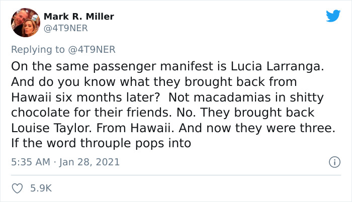 Guy Posts A 100 Y.O. Photograph That Reveals The History Of A Lesbian Relationship In His Family