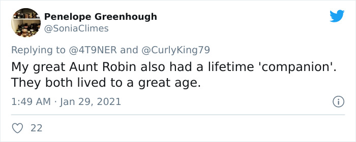 Guy Posts A 100 Y.O. Photograph That Reveals The History Of A Lesbian Relationship In His Family