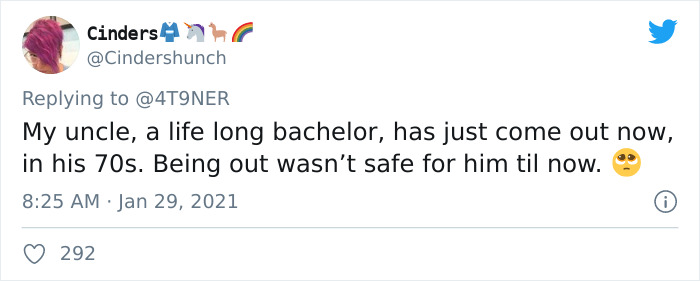 Guy Posts A 100 Y.O. Photograph That Reveals The History Of A Lesbian Relationship In His Family