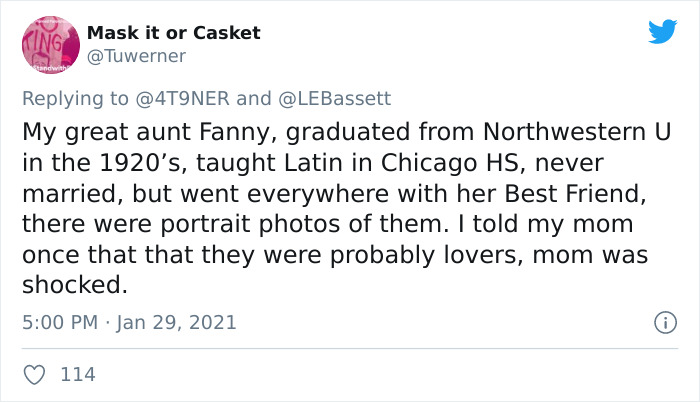 Guy Posts A 100 Y.O. Photograph That Reveals The History Of A Lesbian Relationship In His Family