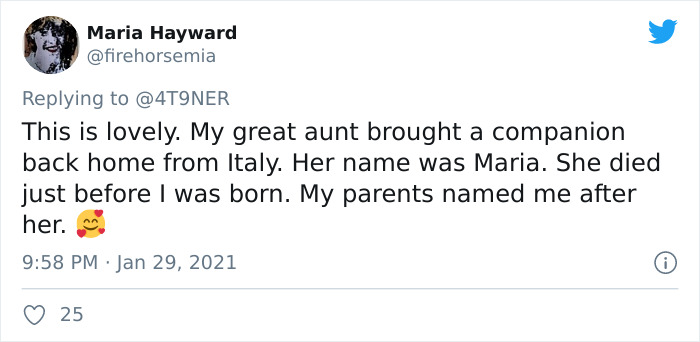 Guy Posts A 100 Y.O. Photograph That Reveals The History Of A Lesbian Relationship In His Family