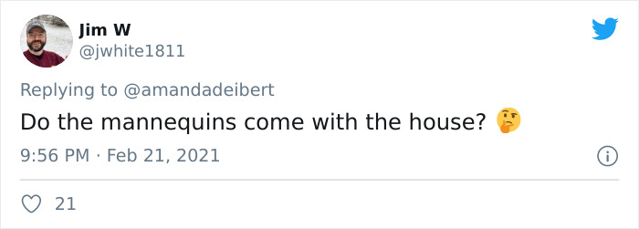 Ordinary-Looking House For Sale For $650,000 Has People Really Talking About What The Hell Is Going On In The Photos