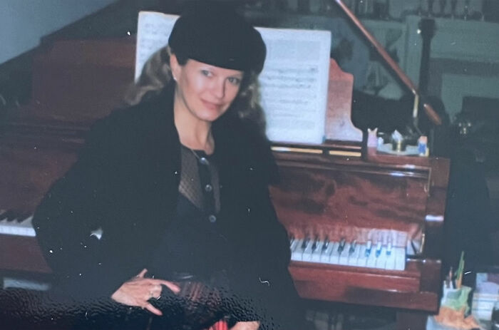 "This Was The Best Investment I Have Made": Late Piano Teacher's House Turns Out To Be A Hoarder House With 400K Worth Of Treasures