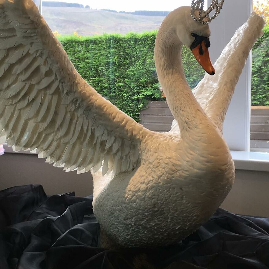 This London Confectioner Makes Cakes That Are Almost Too Cute To Eat