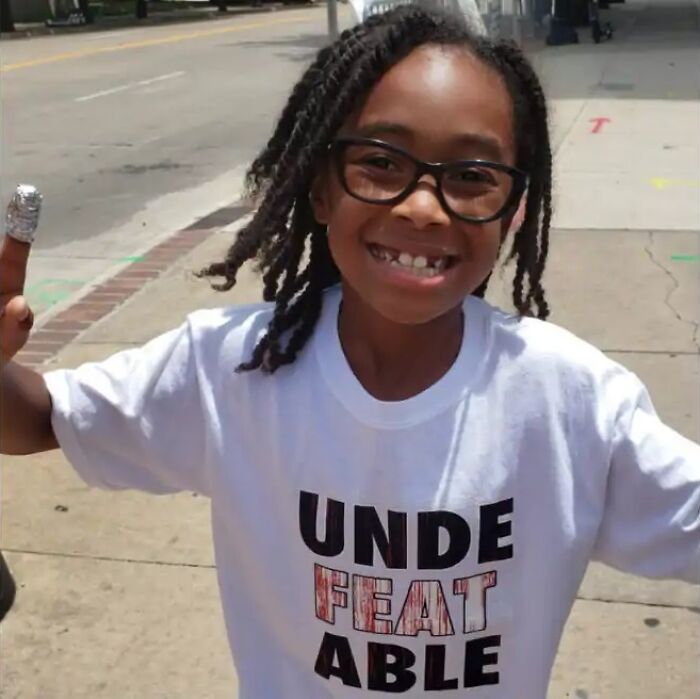 Mom Got 10 GameStop Shares For Son As Lesson About Investing, He Ends Up Earning A Small Fortune Mom Got 10 GameStop Shares For Son As Lesson About Investing, He Ends Up Earning A Small Fortune