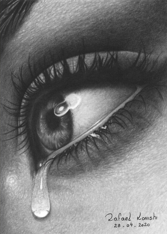 Realistic drawing by Rafael Konishi depicting an eye with a detailed teardrop.