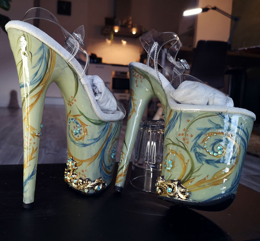 Cardi B Wore My Handmade Porcelain Costume In Her New Video 'Up' Cardi B Wore My Handmade Porcelain Costume In Her New Video 'Up'