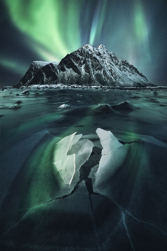 Pray For Earth (Nature/Landscapes, Gold)