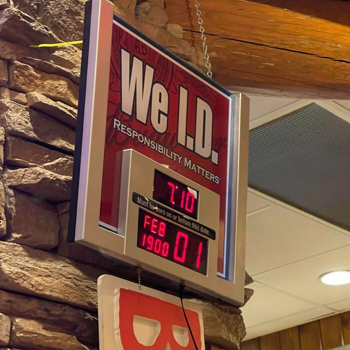 “We I.d.” Sign Y2ks 20 Years After The New Millennium