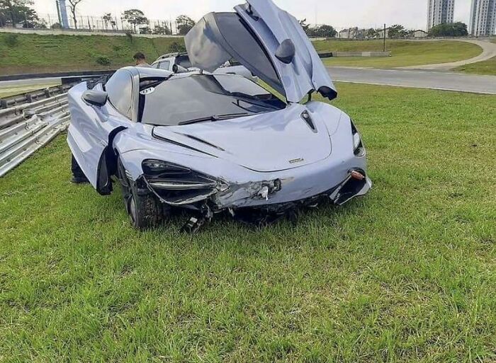 Mclaren 720s Crashes