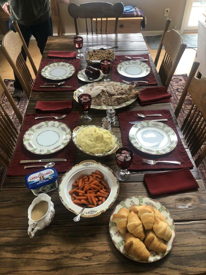 I Lost My Mom In April And My 15 Year Old Daughter Stepped Up And Made Thanksgiving Dinner For Me, My Dad, And Her Brother Today. She Nailed It