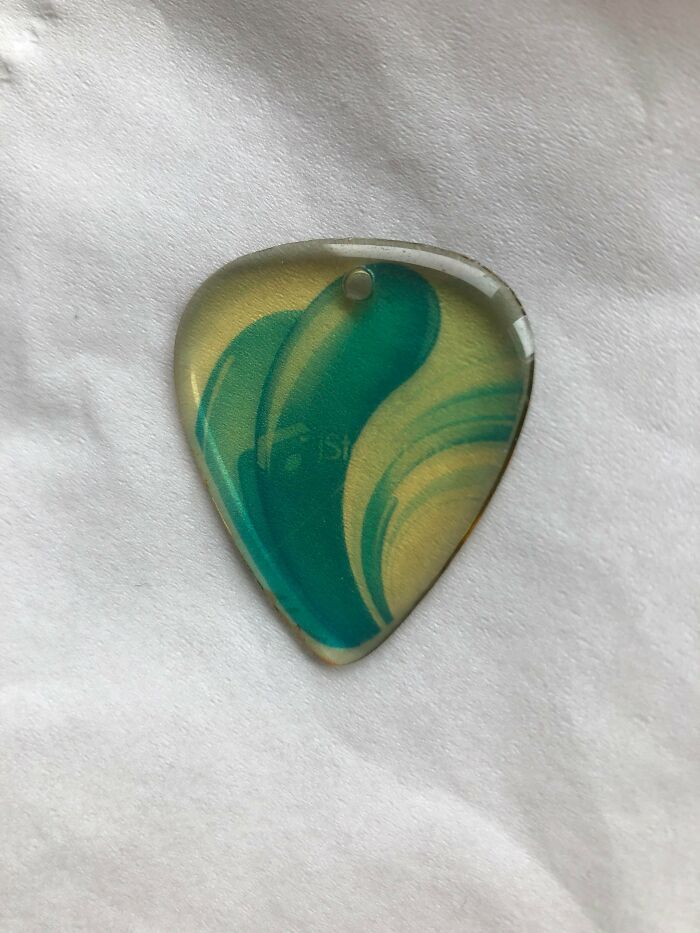 The People Who Made My Guitar Pick Couldn’t Be Bothered To Buy The Stock Photo