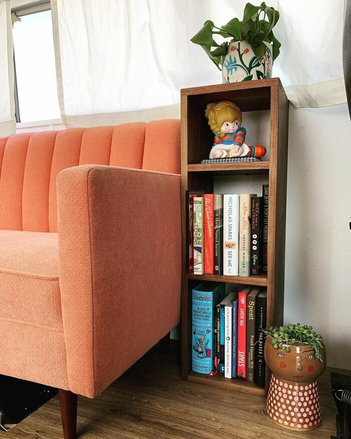 Couple Bought A School Bus For $7,500, Spent Another $42,500 To Transform It Into A Cool 298 sq ft House On Wheels Couple Bought A School Bus For $7,500, Spent Another $42,500 To Transform It Into A Cool 298 sq ft House On Wheels