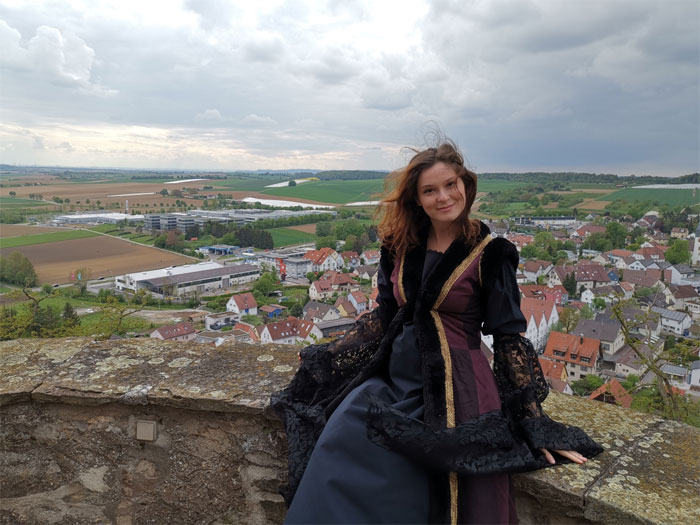 Woman Shares Her Joys And Difficulties Of Living In A 1482 Medieval Castle Woman Shares Her Joys And Difficulties Of Living In A 1482 Medieval Castle