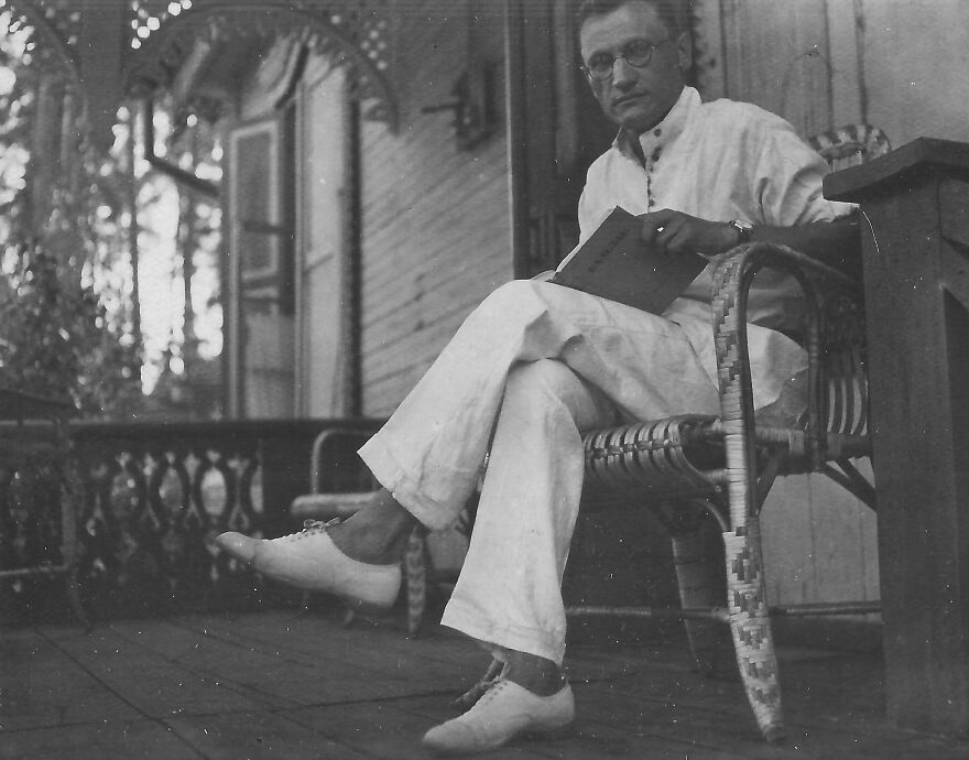 At 37, I Found Out I Was An Illegitimate Child. Here's The Weird Reason My Soviet Parents Hat To Get Divorced. At 37, I Found Out I Was An Illegitimate Child. Here's The Weird Reason My Soviet Parents Hat To Get Divorced.