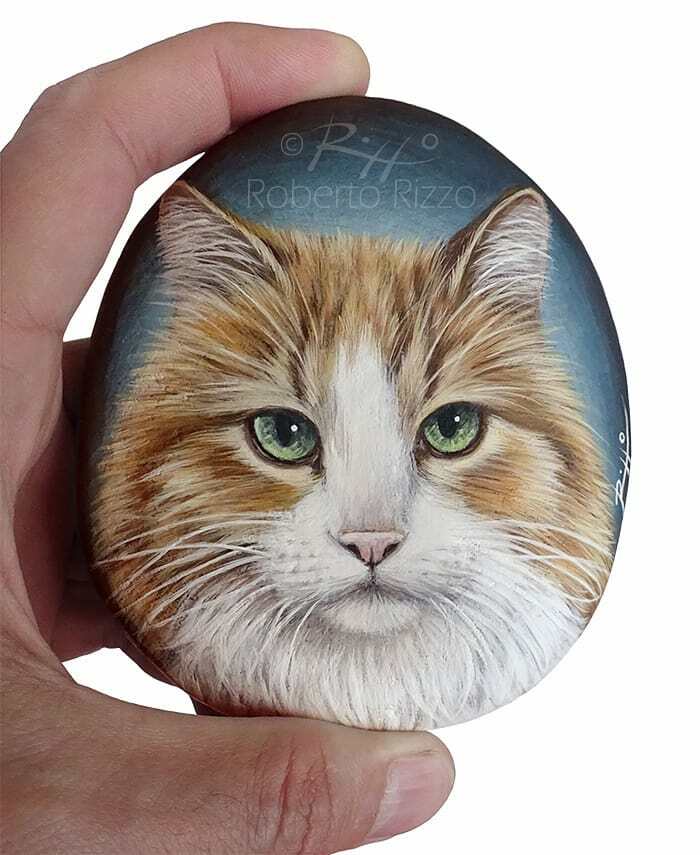 Hand-Painted-Rocks-Stone-Art-Animals-Robertorizzoart
