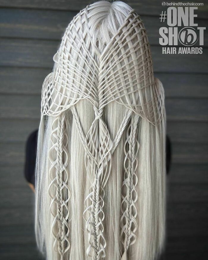 G H O S T L Y D E T A I L S