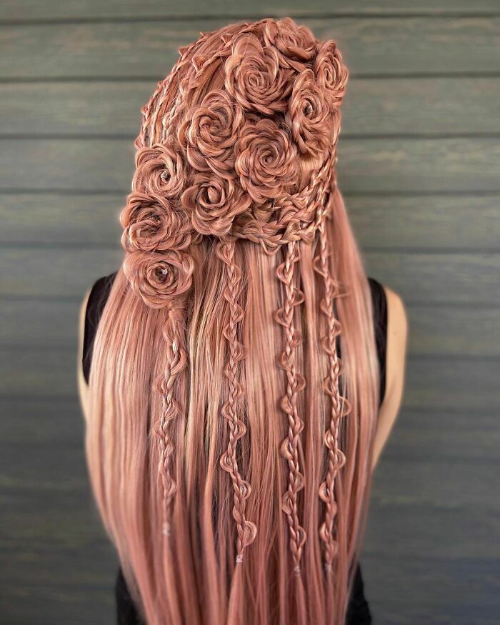 T H O R N C O V E R E D R O S E S