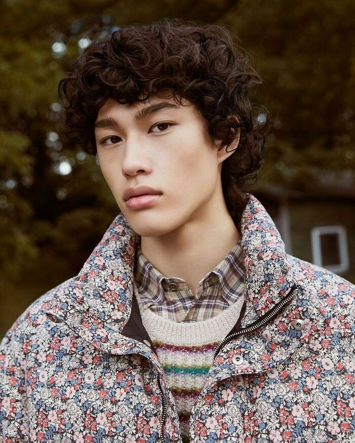 Model Shares What Goes Through His Mind During His Runway Walk And People Think It's Hilarious