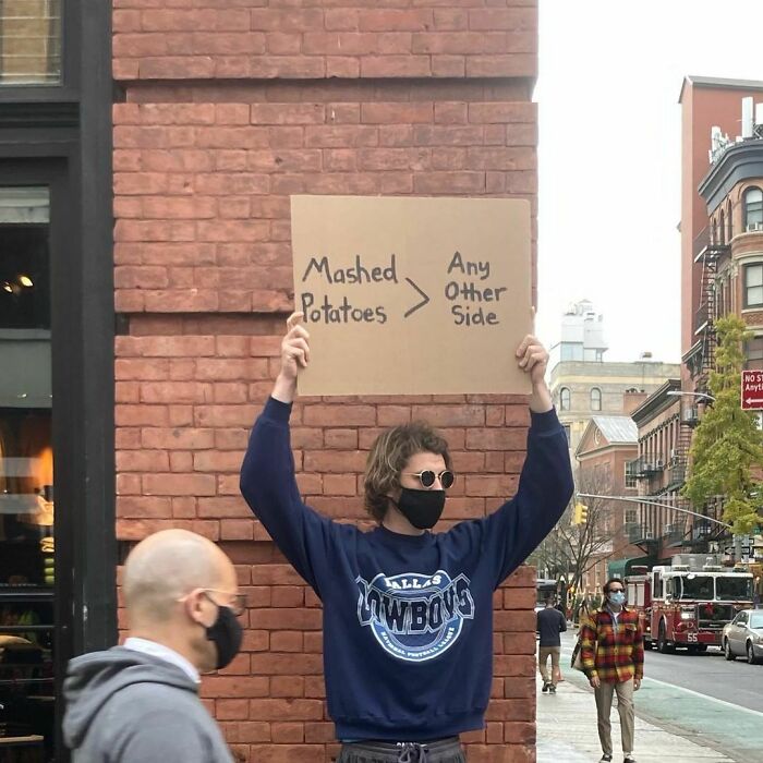 Dude-With-Signs-Funny-Protesting