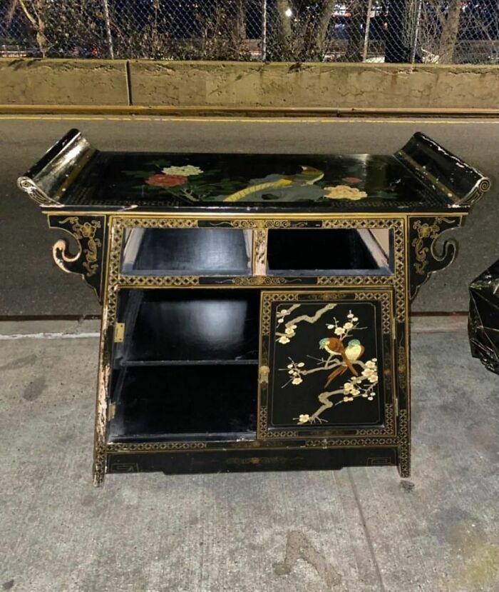 Excuse Me While I Die At How Amazing This Is. On Upper Riverside Btwn 106 And 107th St