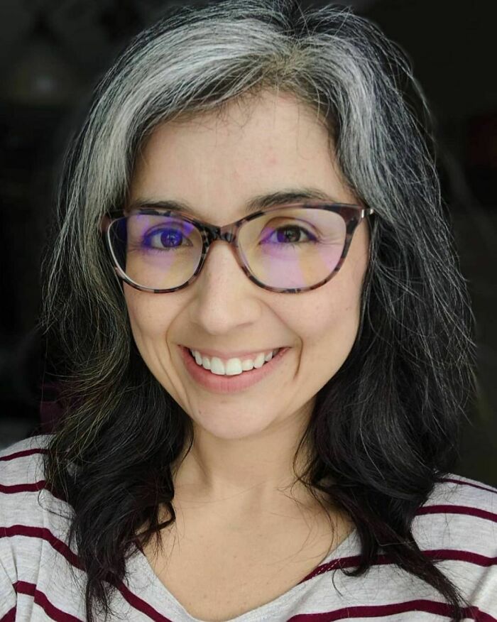 “Today Someone Asked Me:
‘Does Your Hair Just Do That?’
‘Um, Yes, It Does Just ‘’do This.’’🤣’
@jewelysmith #grombre #gogrombre #grombabe