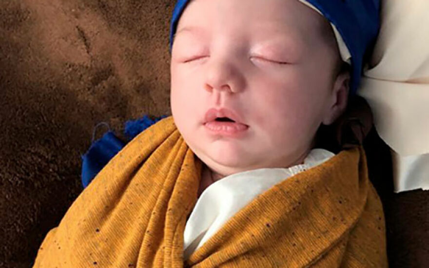 For His Newborn Daughter's Photoshoot, This Dad Recreated Famous Paintings He And His Wife Love For His Newborn Daughter's Photoshoot, This Dad Recreated Famous Paintings He And His Wife Love