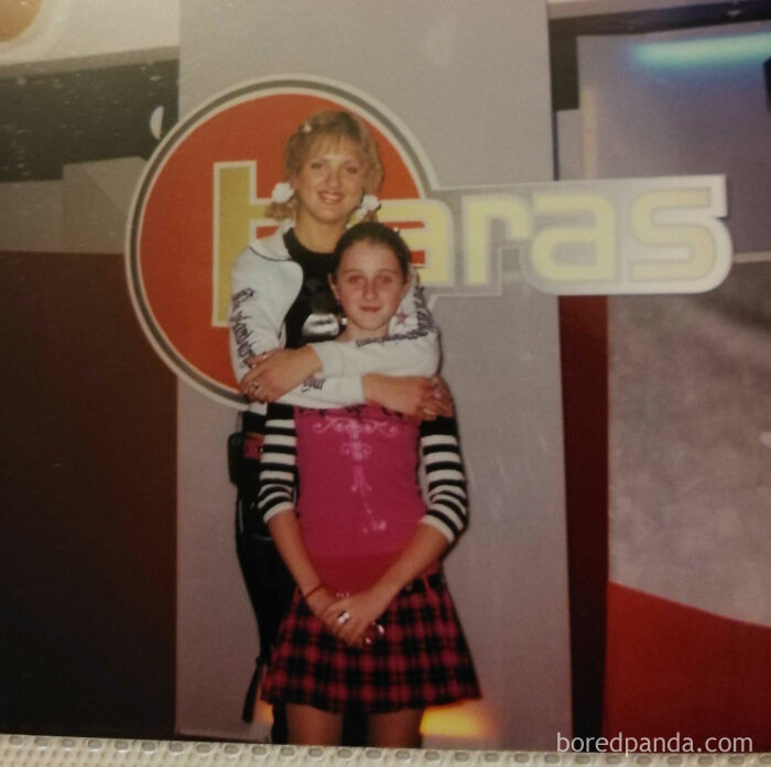 When You Are Matching Colors (Even Your Pink Face), But Nothing Mathes. Also Starring - Pointy Black And White Shoes You, Fortunetely, Can't See Here