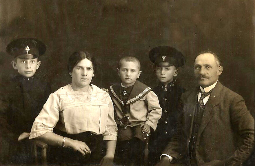 My Grandpa Had A Camera And Wasn't Afraid To Use It - From The Very First Days Of The Soviet Union My Grandpa Had A Camera And Wasn't Afraid To Use It - From The Very First Days Of The Soviet Union