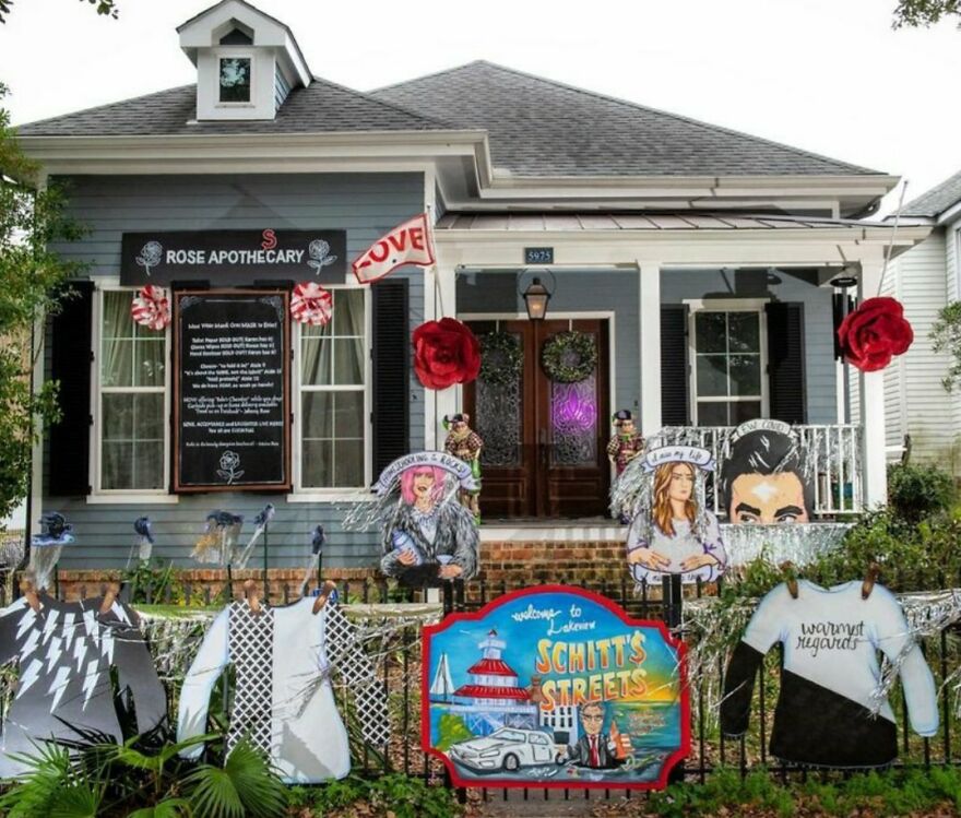 Schitt'$ Streets