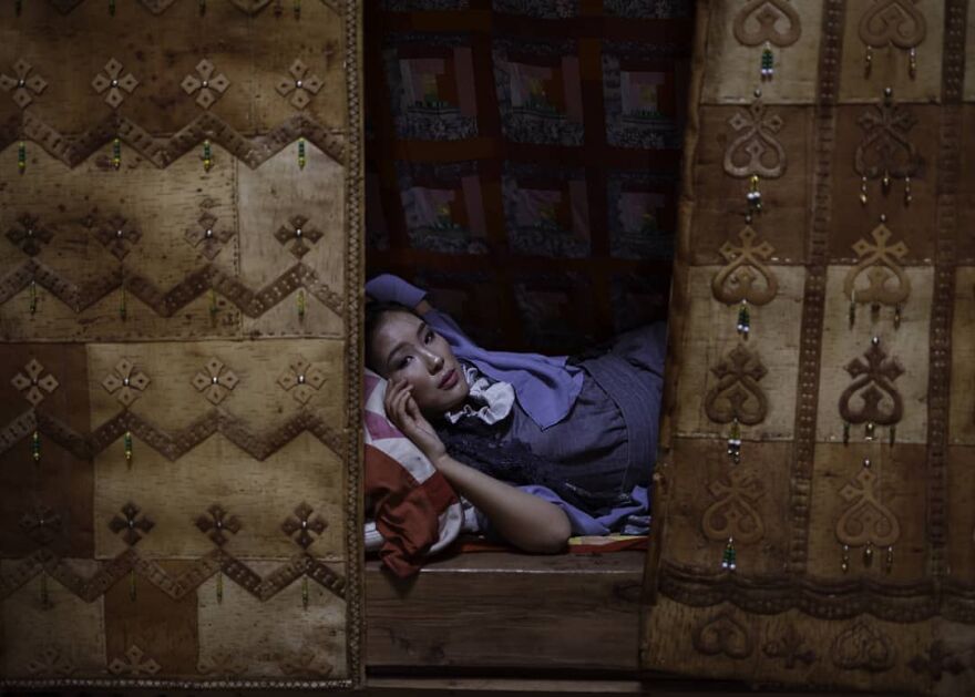 Photographer Alexey Vasiliev Shows The Daily Life Of Russia's Coldest Region