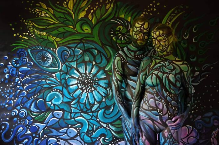 The Animals Painted On This Artist's Contorted Models Will Stir Your Mind