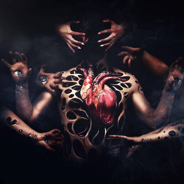 The Animals Painted On This Artist's Contorted Models Will Stir Your Mind