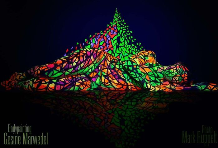 The Animals Painted On This Artist's Contorted Models Will Stir Your Mind