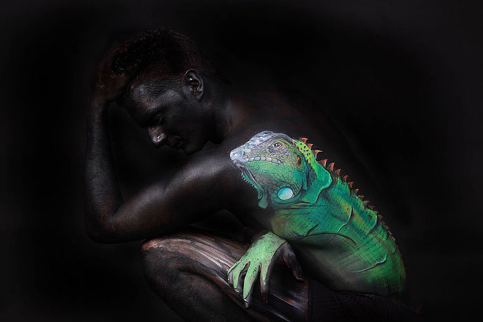 The Animals Painted On This Artist's Contorted Models Will Stir Your Mind