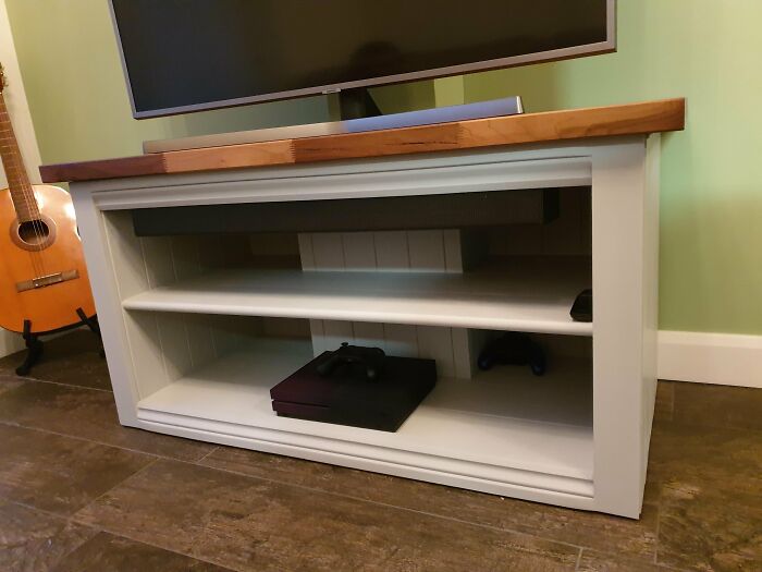 Absolute Amateur, But If That's Where I Want My TV, That's Where It's Going To Go, Stack Or No!