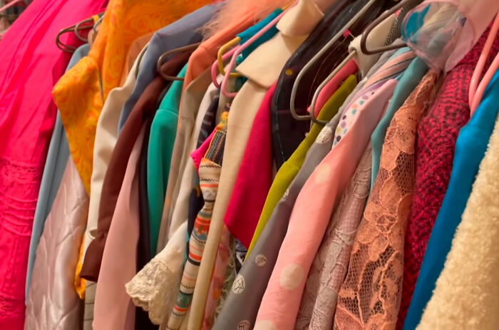 "This Was The Best Investment I Have Made": Late Piano Teacher's House Turns Out To Be A Hoarder House With 400K Worth Of Treasures "This Was The Best Investment I Have Made": Late Piano Teacher's House Turns Out To Be A Hoarder House With 400K Worth Of Treasures