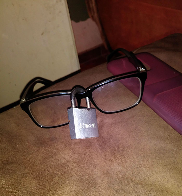 So My Brother Made A "Prank" And Did This. We Don't Have A Key