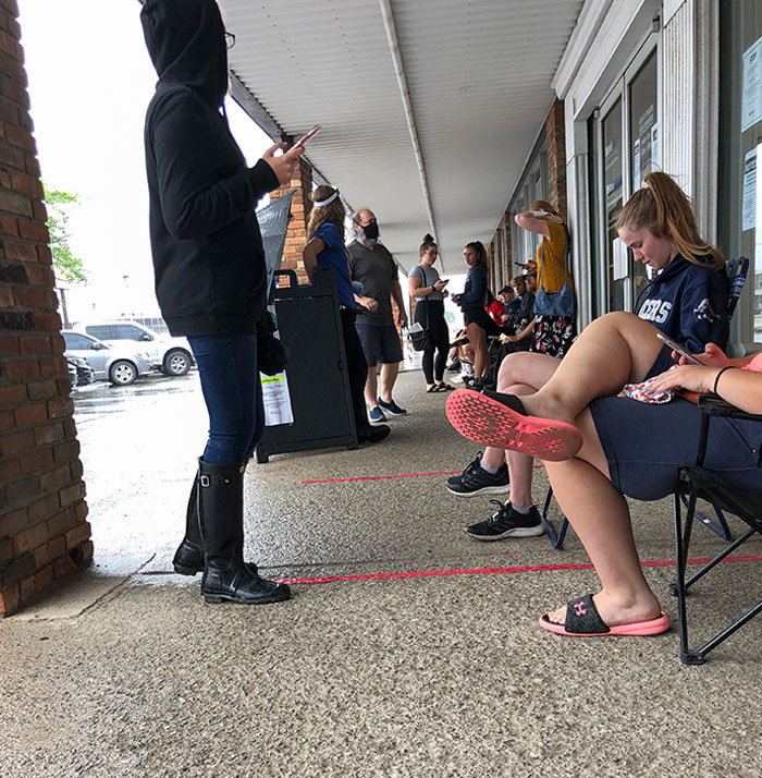 Waited 5 Hours In Line For My Drivers Test, Got To The Front Only To Tell Me That They’ve Reached The Maximum Amount Of Tests For The Day - 16