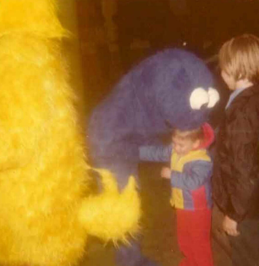 This Site Shares Scary Photos Of 'Superheroes' Posing Alongside Their Young Fans In Malls In The 1970s And 1980s