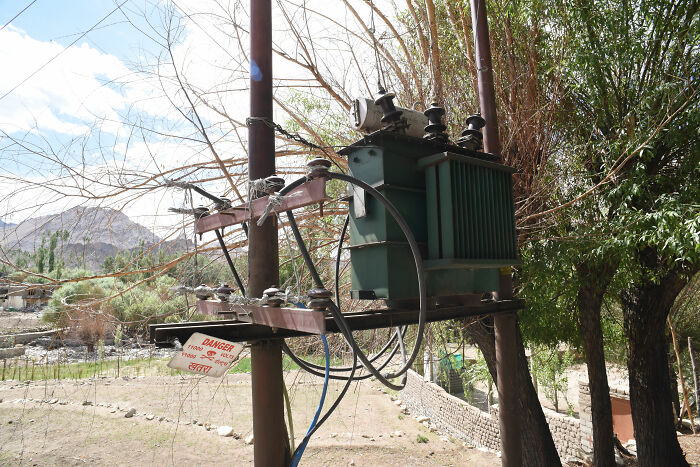 Someone Asks People Who Live In A Rural Area “What Will 'City Folk' Never Understand?” And Here Are 30 Of The Best Responses