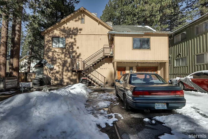 Ordinary-Looking House For Sale For $650,000 Has People Really Talking About What The Hell Is Going On In The Photos Ordinary-Looking House For Sale For $650,000 Has People Really Talking About What The Hell Is Going On In The Photos