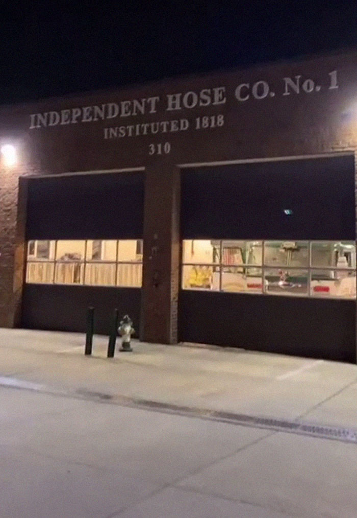 Guy Can’t Stand Throwing Away So Many Donuts At His Job, Ends Up Giving Them To The Homeless, Gets Fired Guy Can’t Stand Throwing Away So Many Donuts At His Job, Ends Up Giving Them To The Homeless, Gets Fired