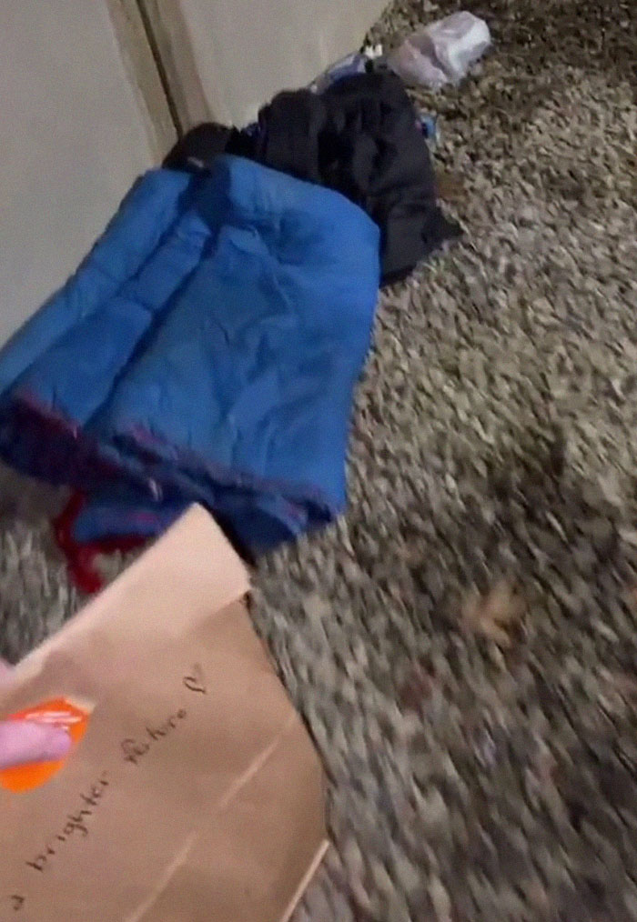 Guy Can’t Stand Throwing Away So Many Donuts At His Job, Ends Up Giving Them To The Homeless, Gets Fired
