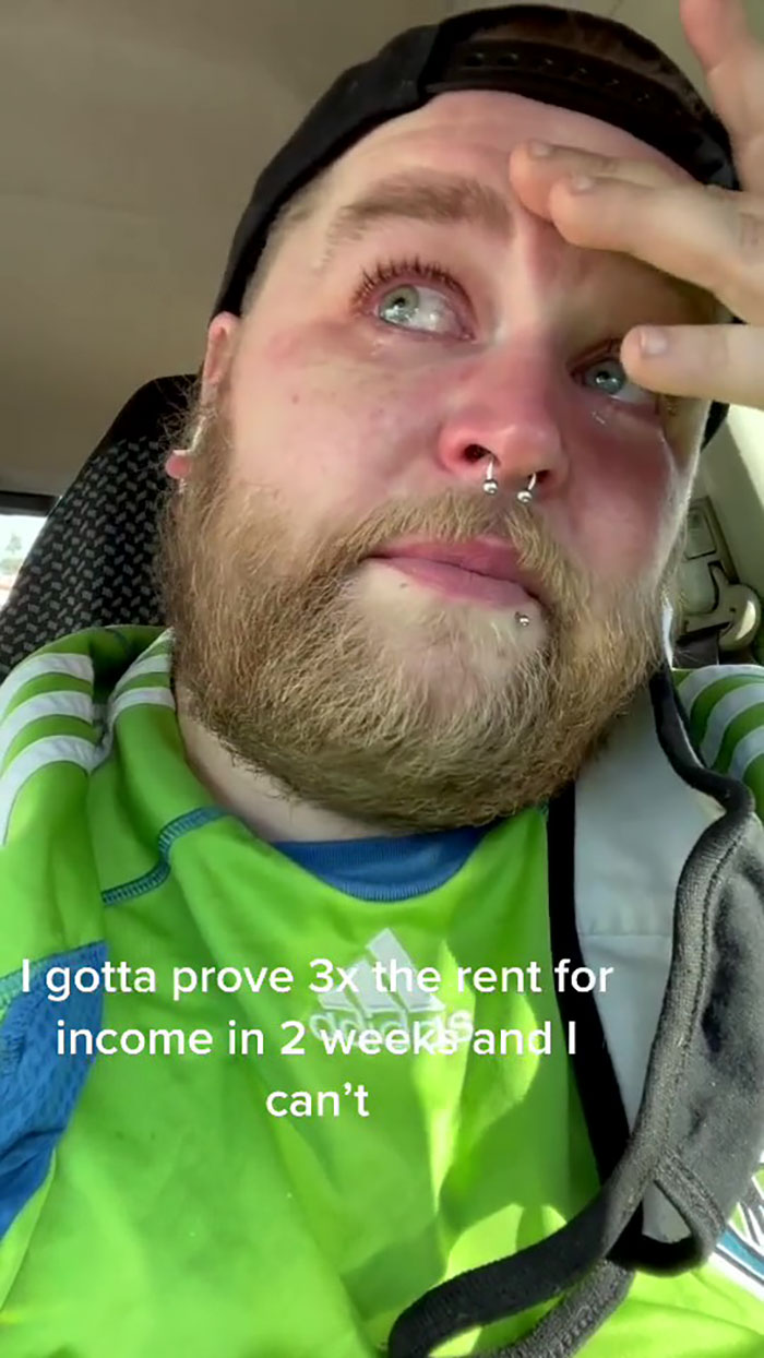 Struggling Uber Eats Driver Asks Customers To Leave Tips Struggling Uber Eats Driver Asks Customers To Leave Tips