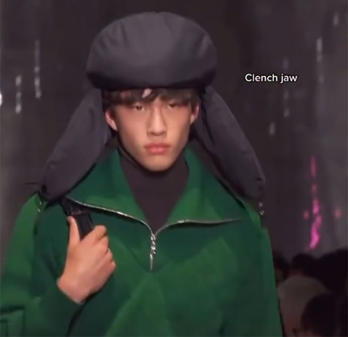 Model Shares What Goes Through His Mind During His Runway Walk And People Think It's Hilarious Model Shares What Goes Through His Mind During His Runway Walk And People Think It's Hilarious